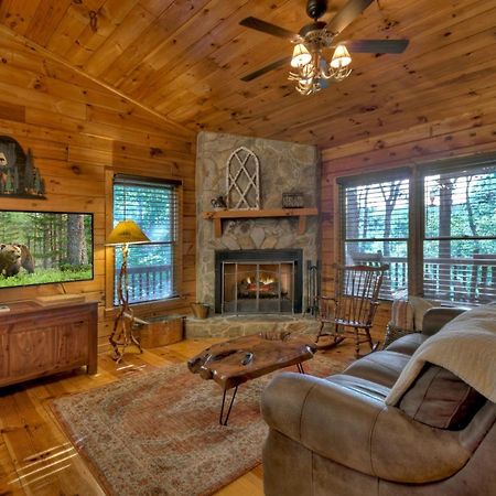 Bearfoot Ridge Wood-Burning Fireplace Cozy Hot Tub Serene Views Ellijay Exterior foto